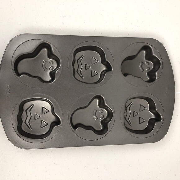 Wilton Halloween Ghosts & Pumpkins Non-Stick Mini Cake Muffin Brownie Jello Mold - Picture 3 of 9